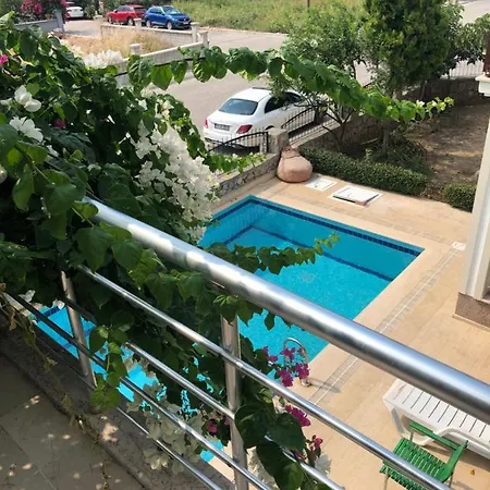 别墅 Villa Begonvil *